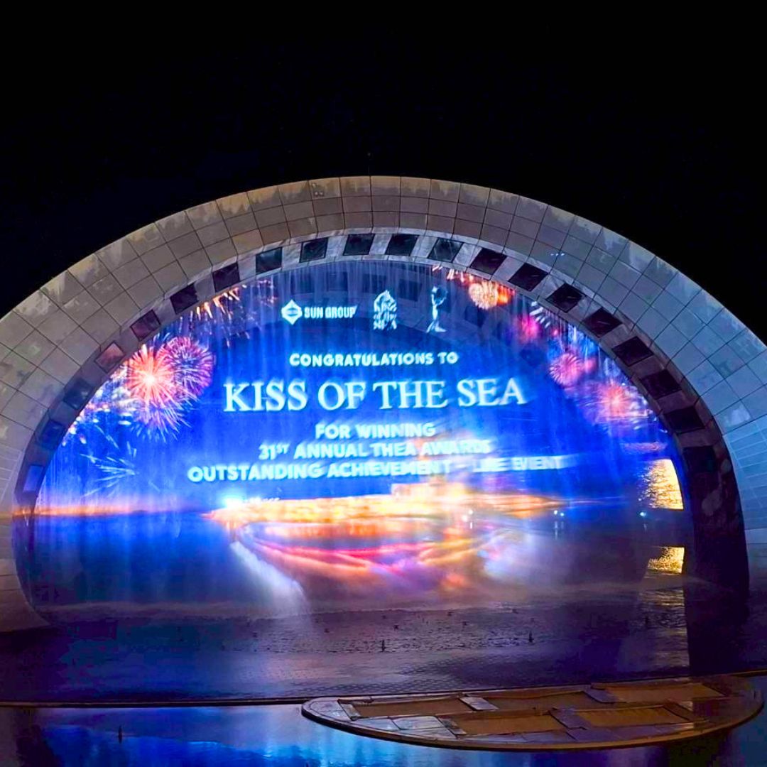 Kiss of the Sea