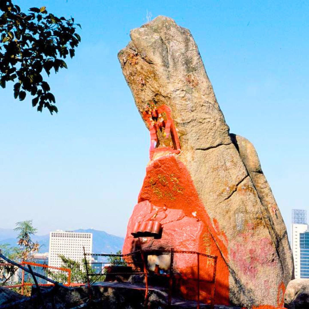 หินคู่รัก หว่านไจ๋ (Lovers Rock)