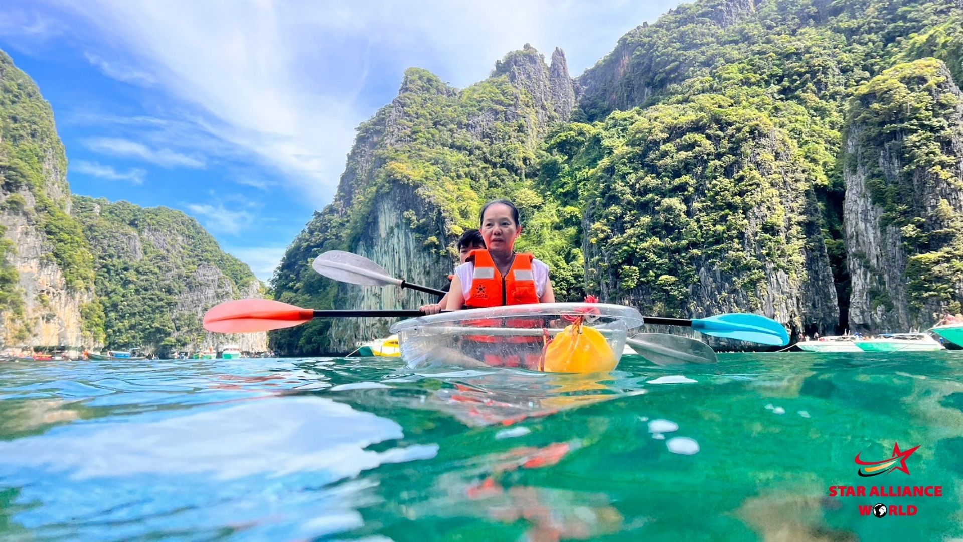 กิจกรรมพายเรือคายัค ณ อ่าวปิเละ