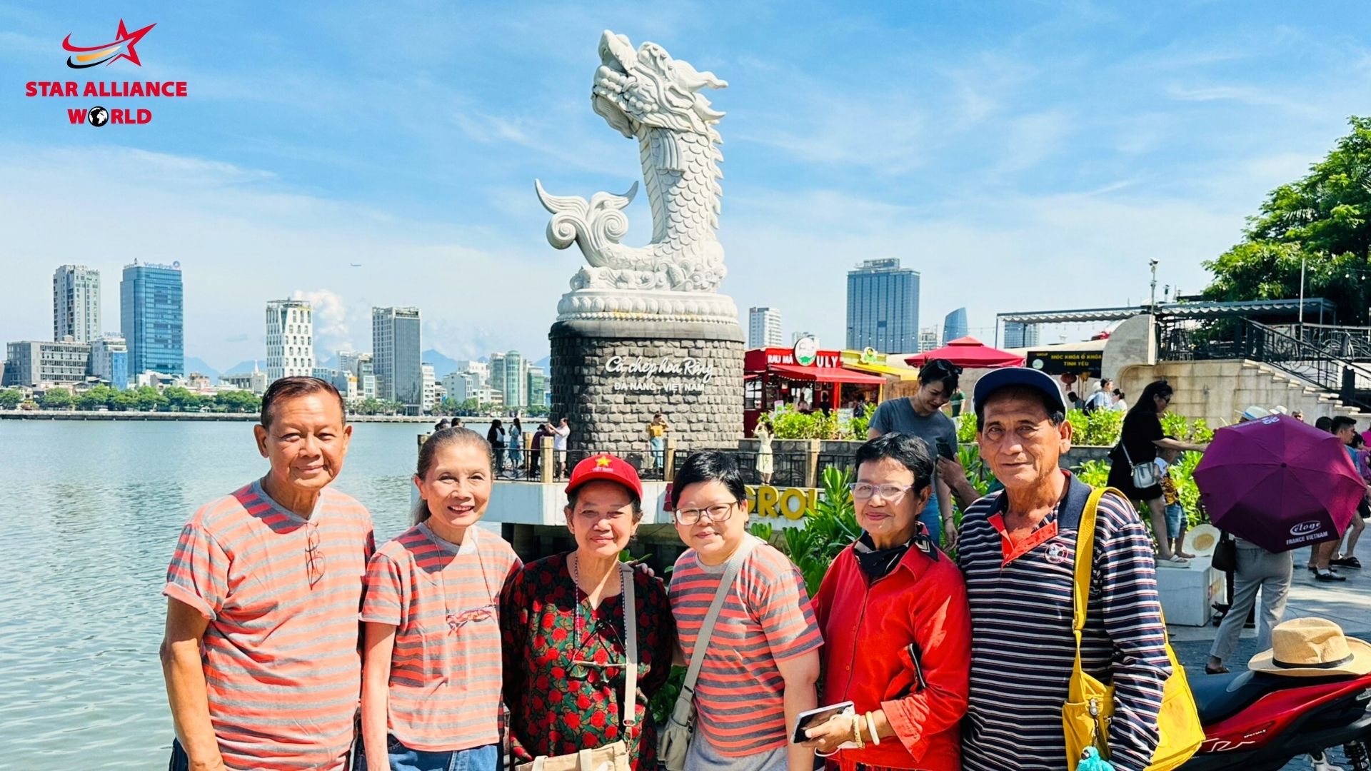 รูปปั้นปลามังกร