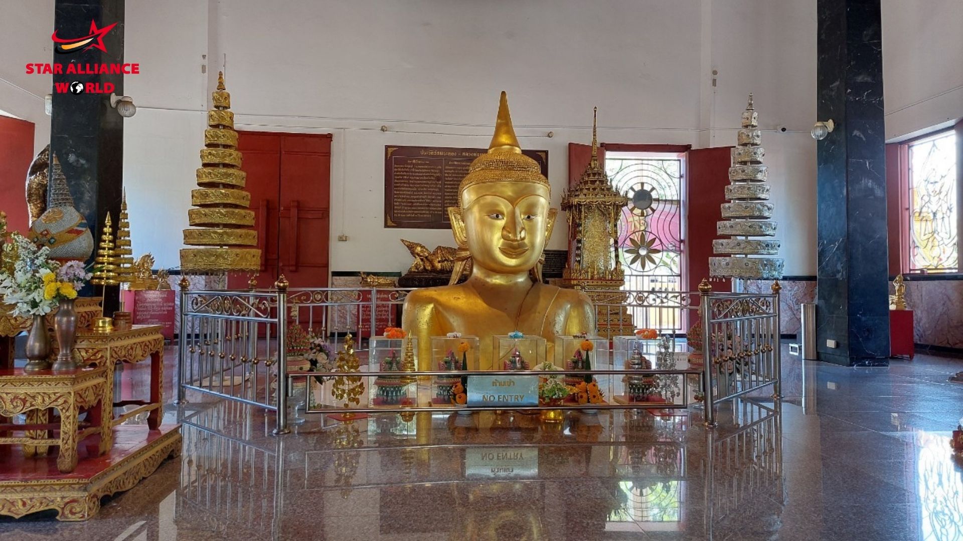 สักการะหลวงพ่อพระทอง ณ วัดพระทอง