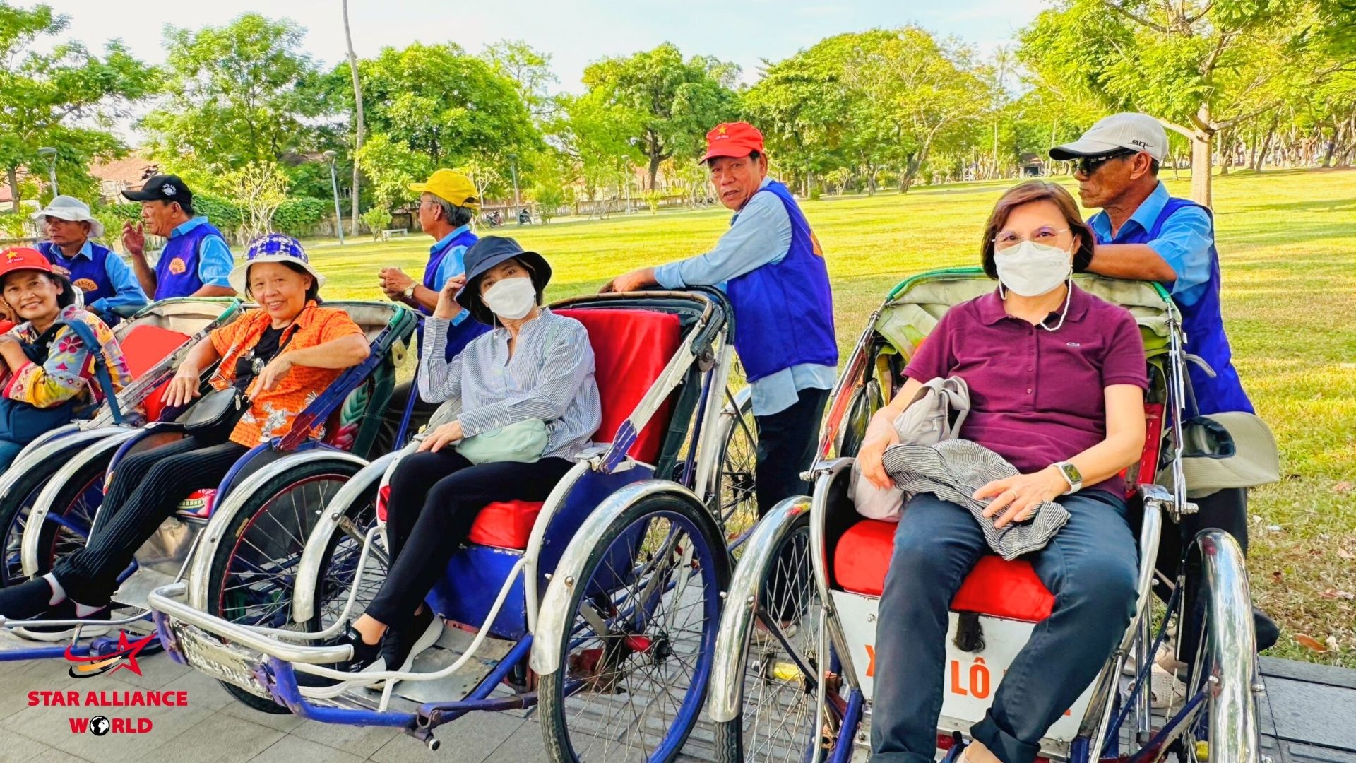 นั่งรถสามล้อซิโคล่ เที่ยวชมเมืองเว้