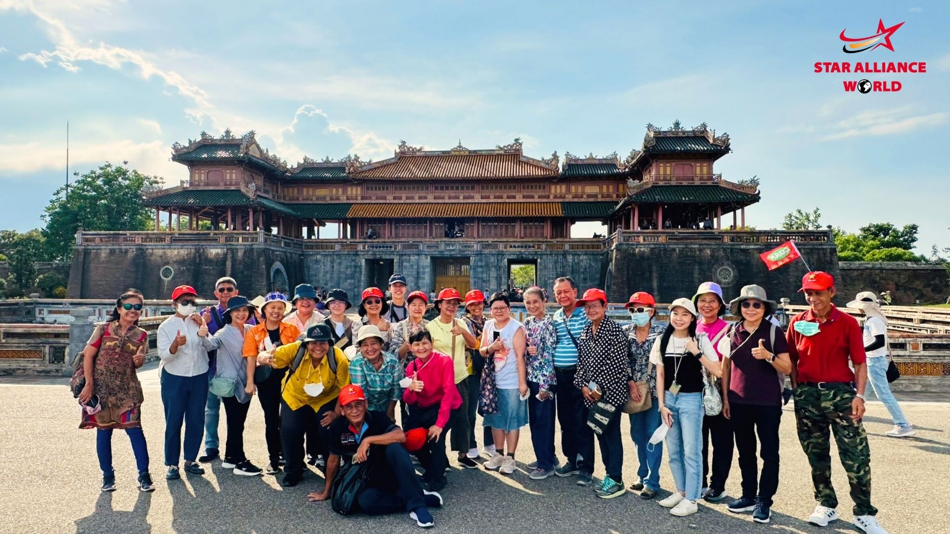 พระราชวังไดโน้ย (Dai Noi)